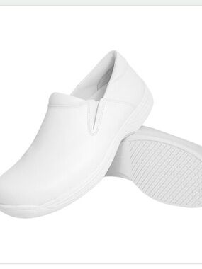 Genuine Grip 4705 Men's Size 9 W White Ultra Light Non-Slip Slip-On Leather Shoe